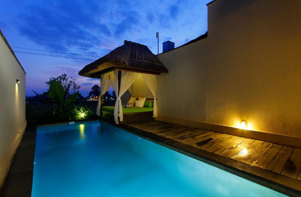 Alam Puisi Villa Ubud Exterior photo